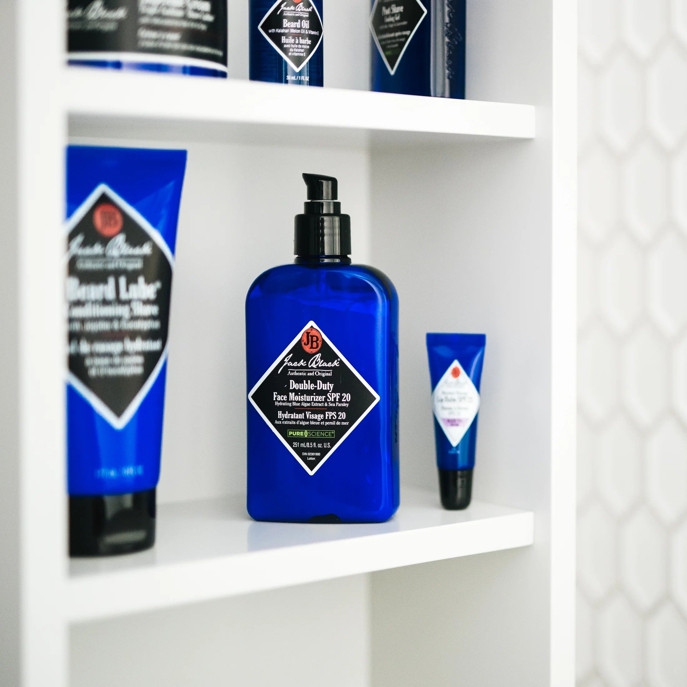 Double-Duty Face Moisturizer SPF 20 with Blue Algae Extract & Sea Parsley